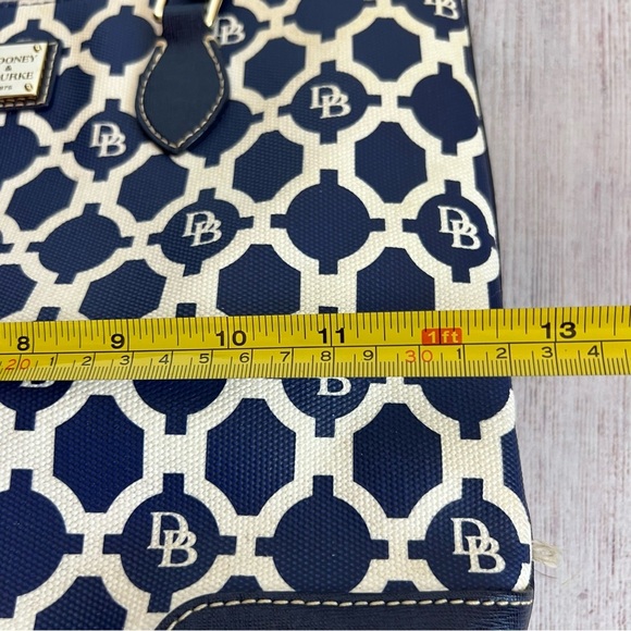 Dooney & Bourke Navy and White Bag - Picture 8 of 14